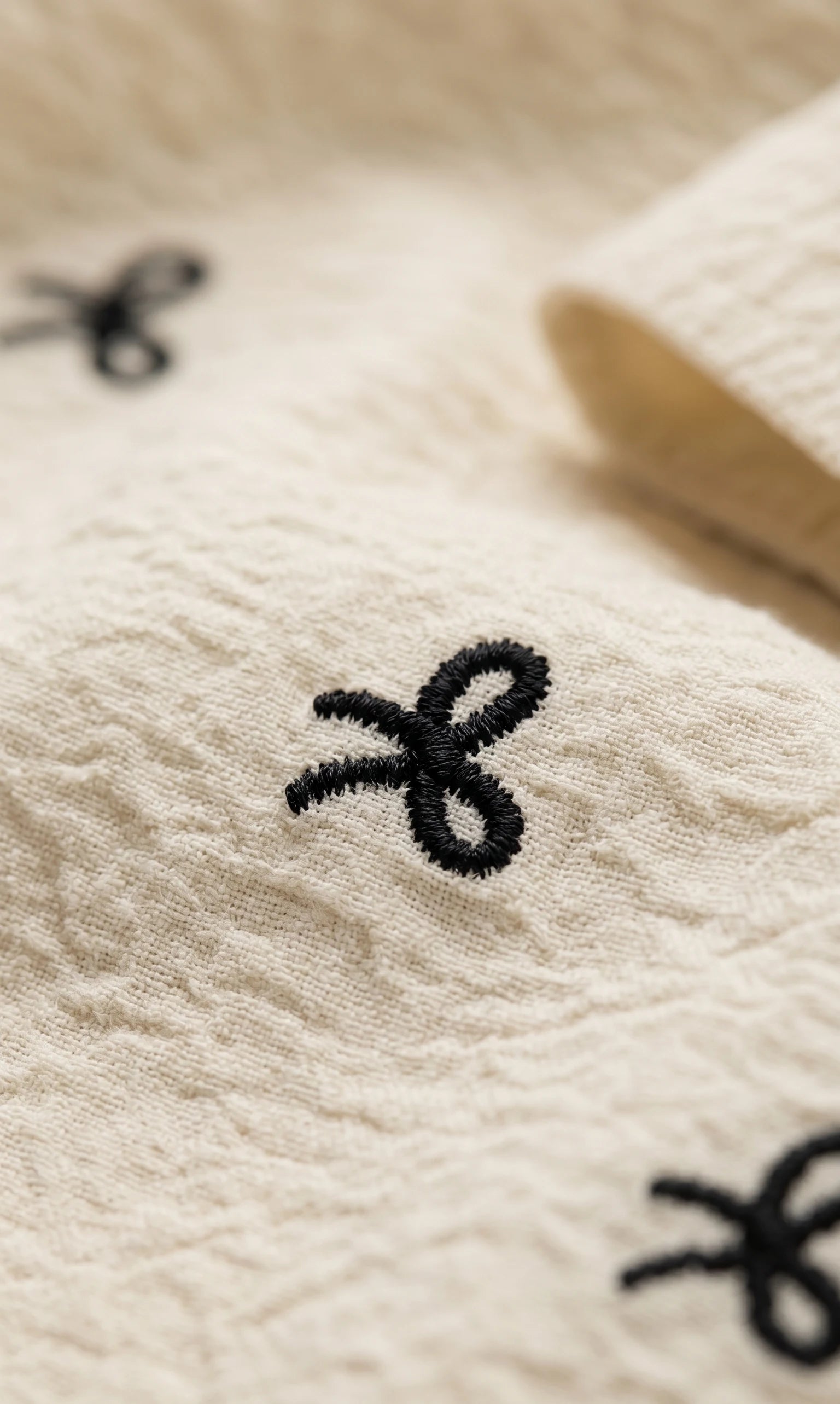 Men's Off-White Textured Shirt with Minimal Embroidered Motif