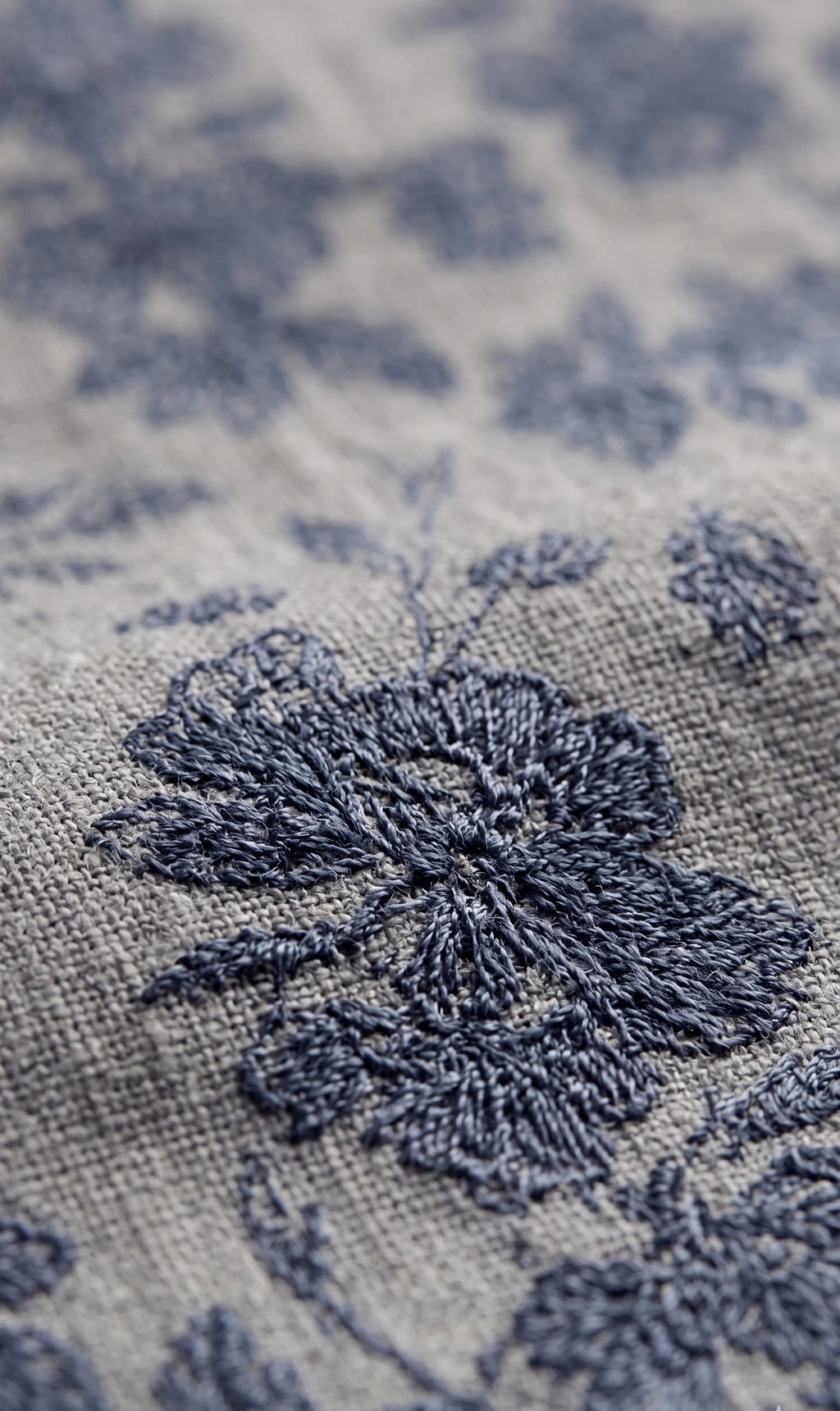 Men's Grey Floral Print Casual Shirt